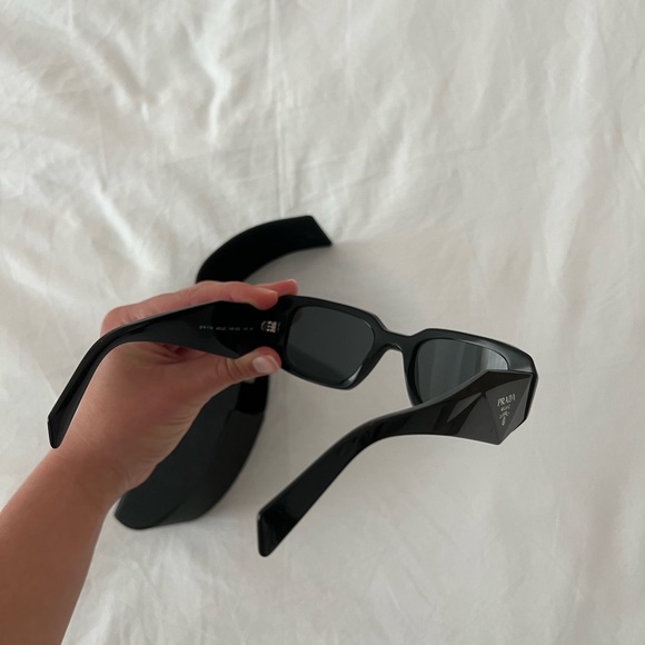 Prada PR 17WS Sunglasses - Picture 6 of 13